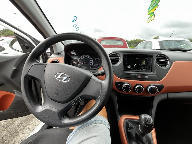Hyundai i10 1.0i fun 66, 2015 - afbeelding 26 van  28