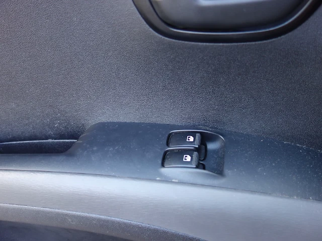 Hyundai i10 - afbeelding 8 van  19