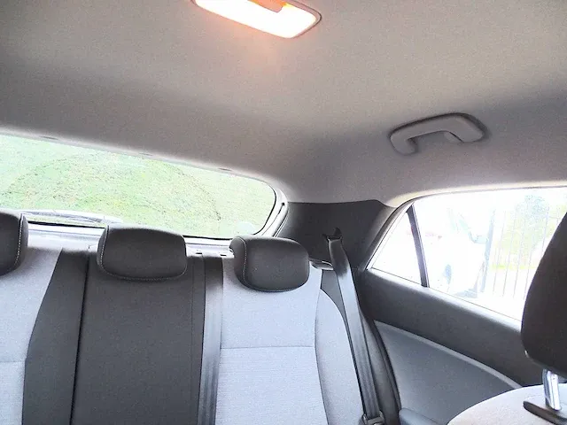 Hyundai i20 1.2 - afbeelding 5 van  35