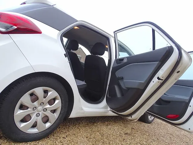 Hyundai i20 1.2 - afbeelding 6 van  35