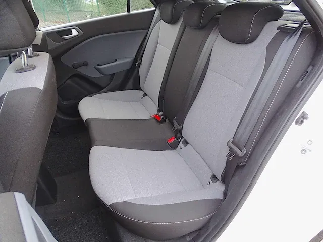 Hyundai i20 1.2 - afbeelding 13 van  35