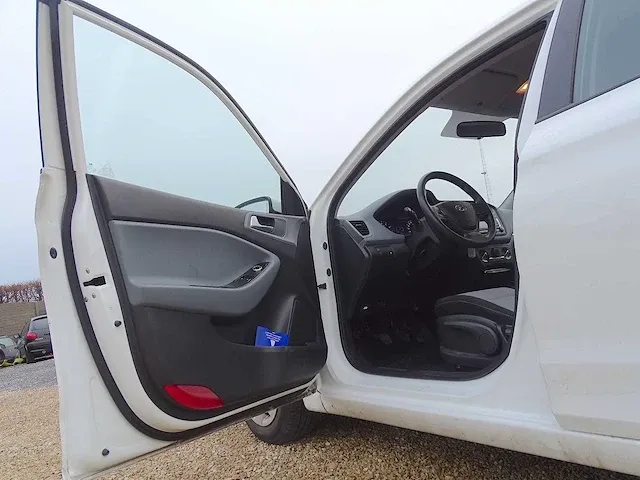 Hyundai i20 1.2 - afbeelding 14 van  35