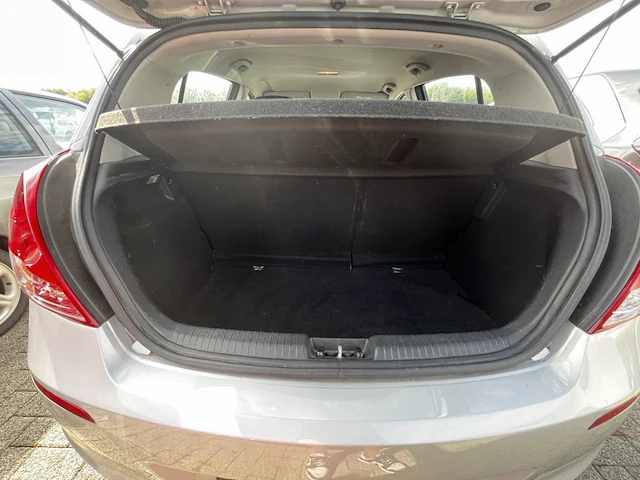 Hyundai i20 1.2i comfort 85, 2013 - afbeelding 11 van  33