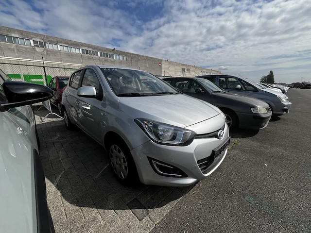Hyundai i20 1.2i comfort 85, 2013 - afbeelding 23 van  33