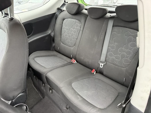 Hyundai i20 1.4 crdi comfort bluedrive fap,2011 - afbeelding 9 van  32