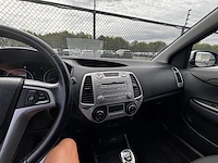 Hyundai i20 1.4 crdi comfort 'fleet me up' 75,2010 - afbeelding 2 van  26