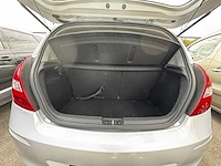 Hyundai i20 1.4 crdi comfort 'fleet me up' 75,2010 - afbeelding 10 van  26
