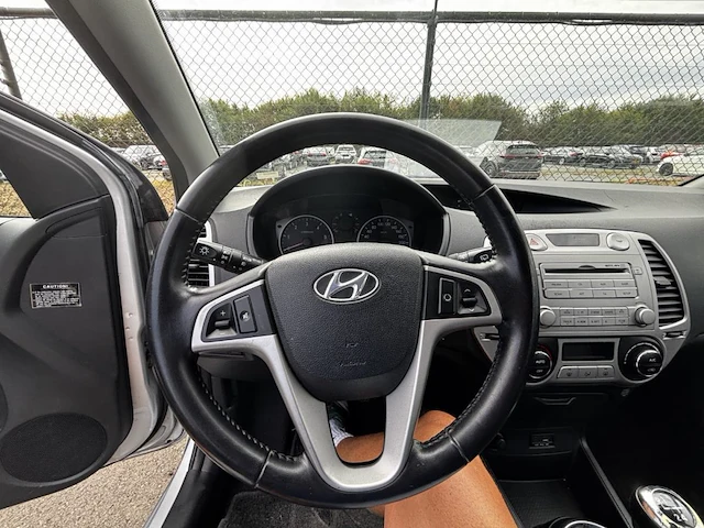 Hyundai i20 1.4 crdi comfort 'fleet me up' 75,2010 - afbeelding 26 van  26