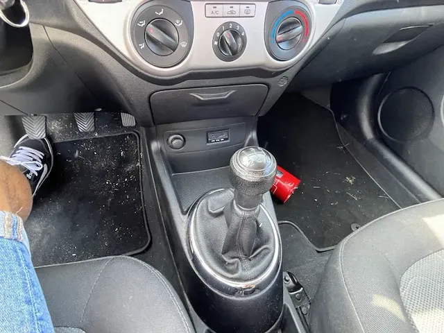 Hyundai i20, 2011 - afbeelding 6 van  17