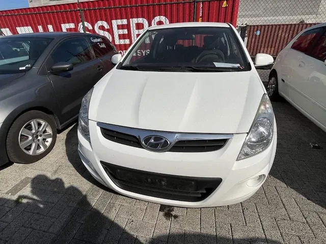 Hyundai i20, 2011 - afbeelding 10 van  17