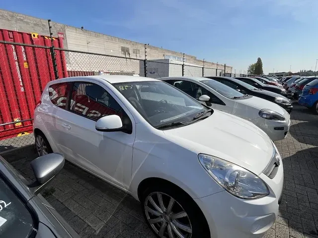 Hyundai i20, 2011 - afbeelding 12 van  17