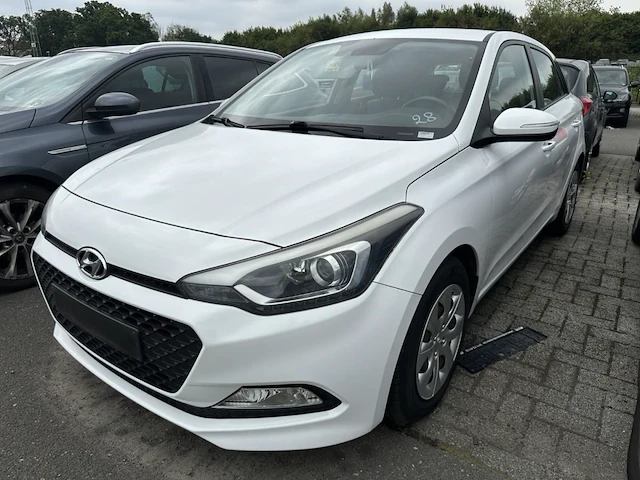 Hyundai i20 pop, 2015 - afbeelding 1 van  19