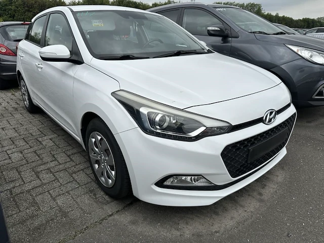Hyundai i20 pop, 2015 - afbeelding 13 van  19