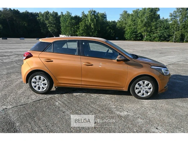 Hyundai i20 - afbeelding 12 van  22