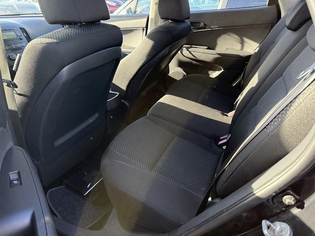 Hyundai i30 1.4i comfort,2010 - afbeelding 14 van  30
