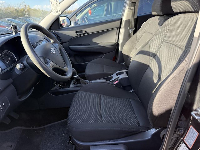 Hyundai i30 1.4i comfort,2010 - afbeelding 28 van  30