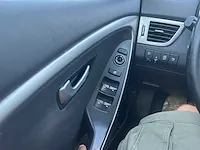 Hyundai i30 1.6 crdi blue drive isg 110, 2012 - afbeelding 4 van  21