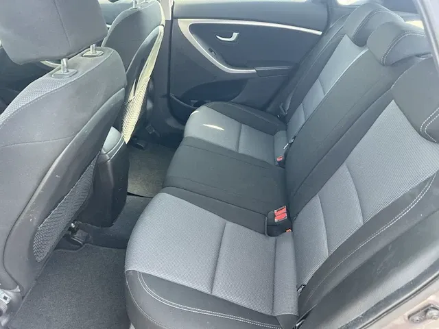 Hyundai i30 1.6 crdi blue drive isg 110, 2012 - afbeelding 7 van  21