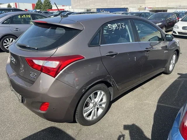 Hyundai i30 1.6 crdi blue drive isg 110, 2012 - afbeelding 15 van  21