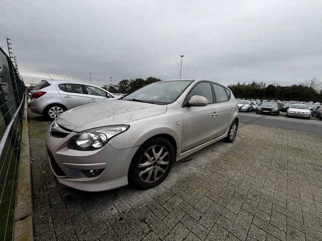 Hyundai i30 1.6 crdi u2 blue i-catcher isg 103gr,2011 - afbeelding 1 van  35