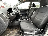 Hyundai i30 1.6 crdi u2 blue i-catcher isg 103gr,2011 - afbeelding 14 van  35