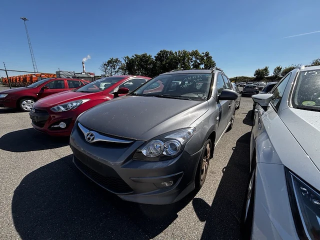 Hyundai i30 crosswagon pure, 2012 - afbeelding 1 van  29