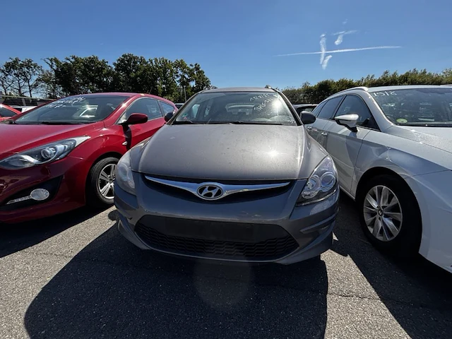 Hyundai i30 crosswagon pure, 2012 - afbeelding 2 van  29