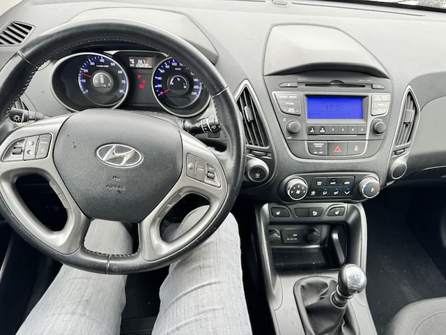 Hyundai ix35 pure plus 2wd isg, 2015 - afbeelding 28 van  28