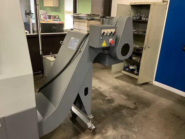 Hyundai-kia skt 21 cnc draaibank - afbeelding 5 van  15