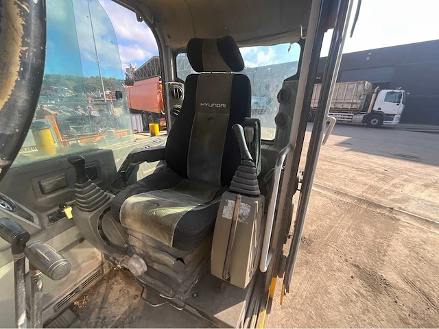 Hyundai robex 55-7 rupsgraafmachine - afbeelding 11 van  28