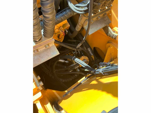 Hyundai robex140w-7 banden graafmachine - afbeelding 7 van  19