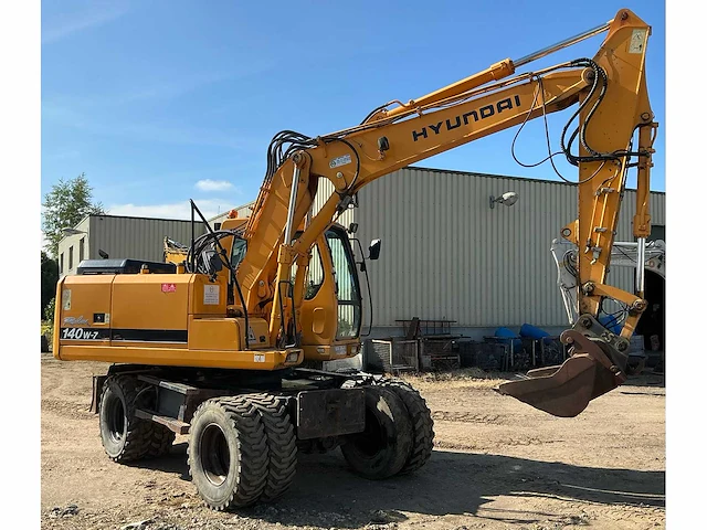 Hyundai robex140w-7 banden graafmachine - afbeelding 16 van  19