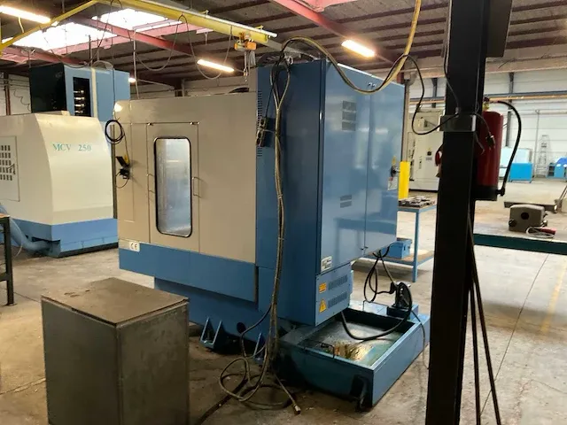 Hyundai spt-t30 cnc bewerkingscentrum - afbeelding 3 van  16