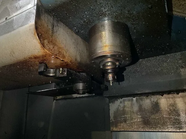 Hyundai spt-v1000 cnc bewerkingscentrum - afbeelding 8 van  22