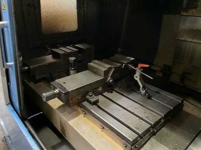 Hyundai spt-v1000 cnc bewerkingscentrum - afbeelding 9 van  22