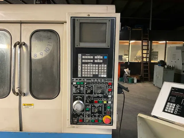 Hyundai spt-v30t cnc bewerkingscentrum - afbeelding 15 van  16