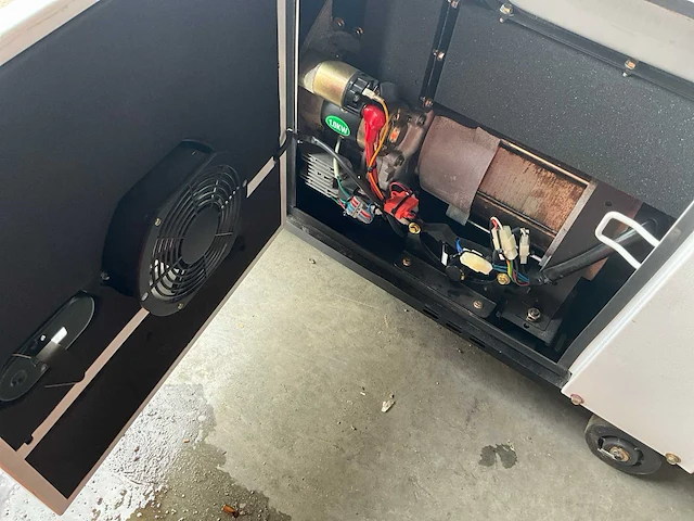 Hyundai stroomgenerator - afbeelding 4 van  9
