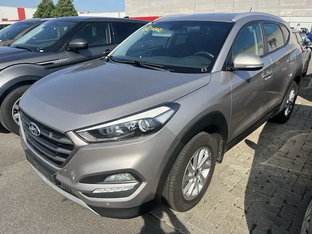 Hyundai tucson comfort crdi 115 2wd isg, 2017 - afbeelding 1 van  24
