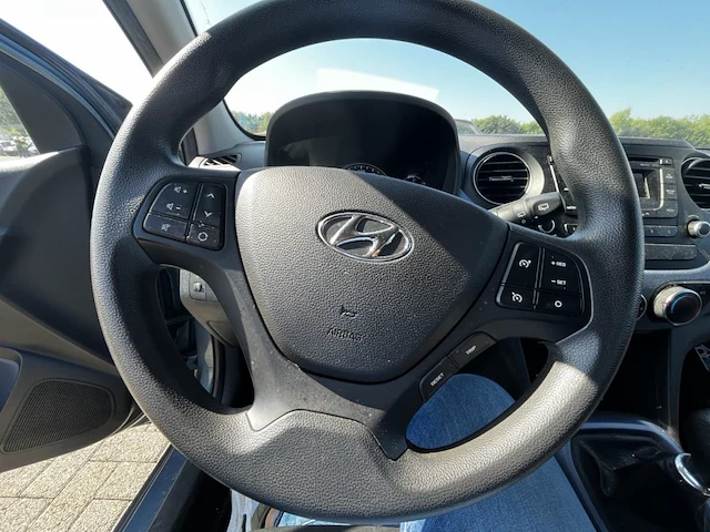 Hyundai,i10- 1.0i fun 66,2016 - afbeelding 5 van  25