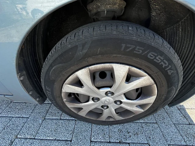 Hyundai,i10- 1.0i fun 66,2016 - afbeelding 15 van  25