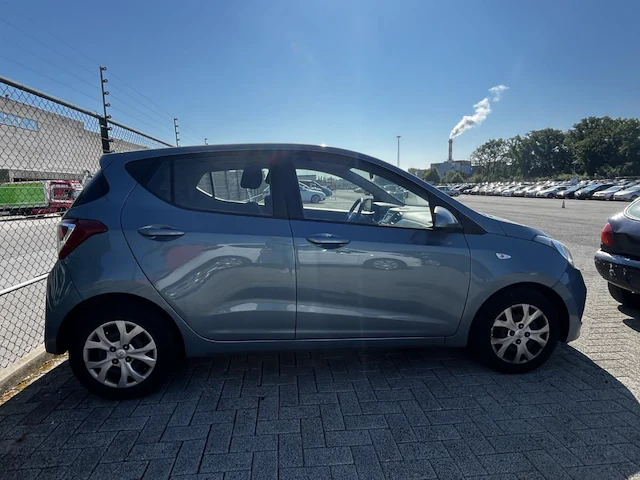Hyundai,i10- 1.0i fun 66,2016 - afbeelding 20 van  25