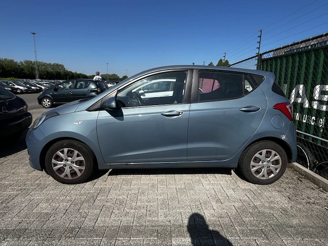 Hyundai,i10- 1.0i fun 66,2016 - afbeelding 23 van  25