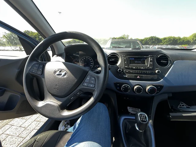 Hyundai,i10- 1.0i fun 66,2016 - afbeelding 25 van  25