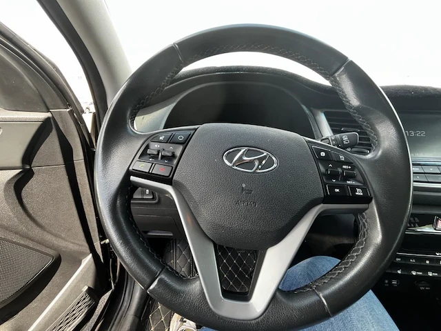 Hyundai,tucson 1.7 crdi 2wd business edition isg 115,2017 - afbeelding 3 van  28