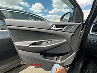 Hyundai,tucson 1.7 crdi 2wd business edition isg 115,2017 - afbeelding 5 van  28
