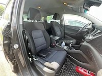 Hyundai,tucson 1.7 crdi 2wd business edition isg 115,2017 - afbeelding 13 van  28