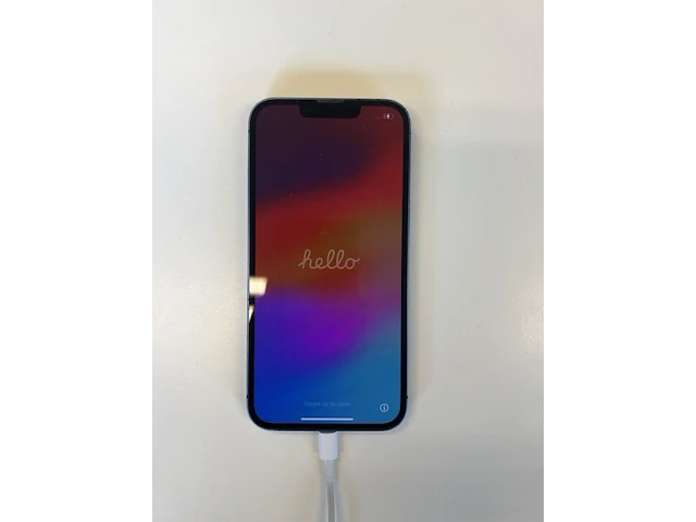 I-phone 13 - afbeelding 1 van  3