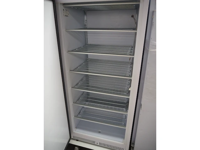 Iarp refrigerators - afbeelding 6 van  8