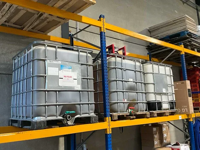 Ibc containers (3x) - afbeelding 1 van  4