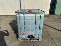 Ibc-tank met zeep - afbeelding 1 van  1
